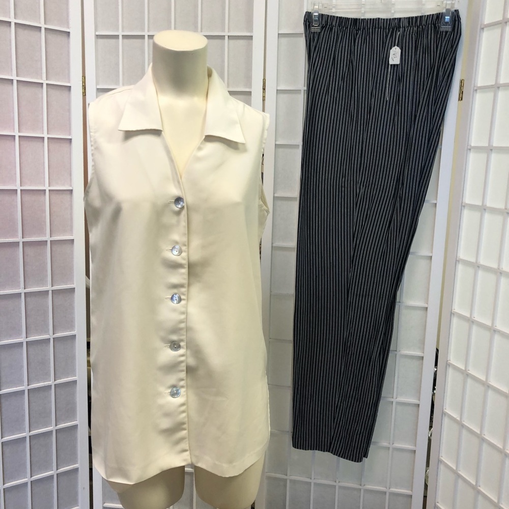 1601 Woman Classic Pant suit blue Cream Sz M,S